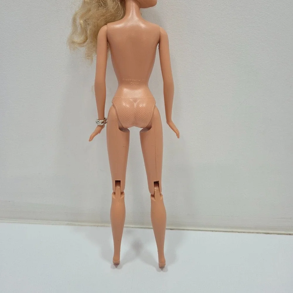 My Scene Night On The Town Barbie Rooted Eyelashes Nude Doll Bracelet & Headband
